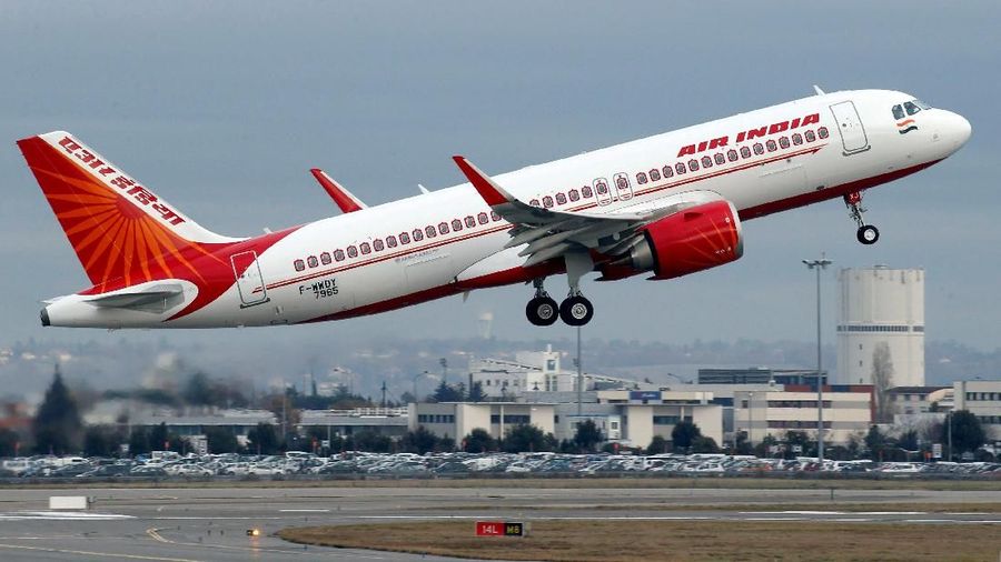 FILE PHOTO: An Air India Airbus A320neo plane takes off in Colomiers near Toulouse, France, December 13, 2017. REUTERS/Regis Duvignau/File Photo