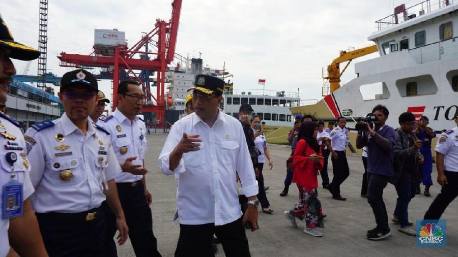 KM Sinar Bangun tenggelam di Danau Toba pada 18 Juni 2018.