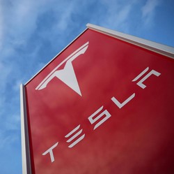 Menperin Soal Tesla: Belum Ada Negosiasi dengan Tesla!