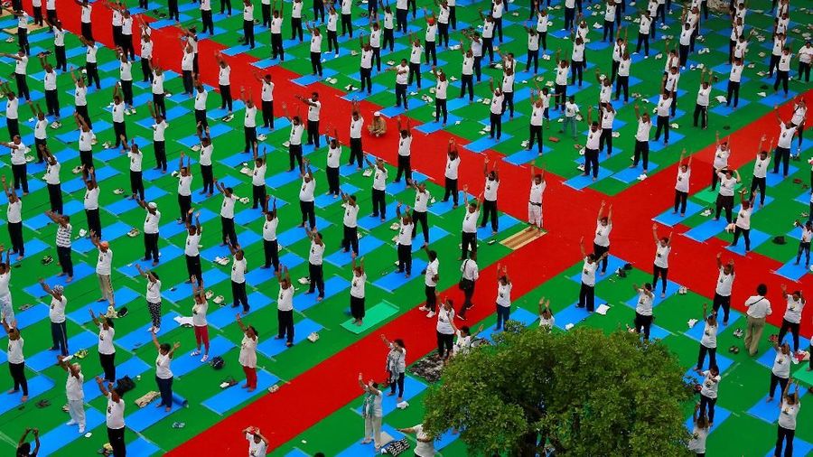 Hari Yoga Internasional ini dirayakan setiap tanggal 21 Juni, sesuai dengan konvensi di Perserikatan Bangsa-Bangsa (PBB) yang dicapai tahun 2014 lalu.