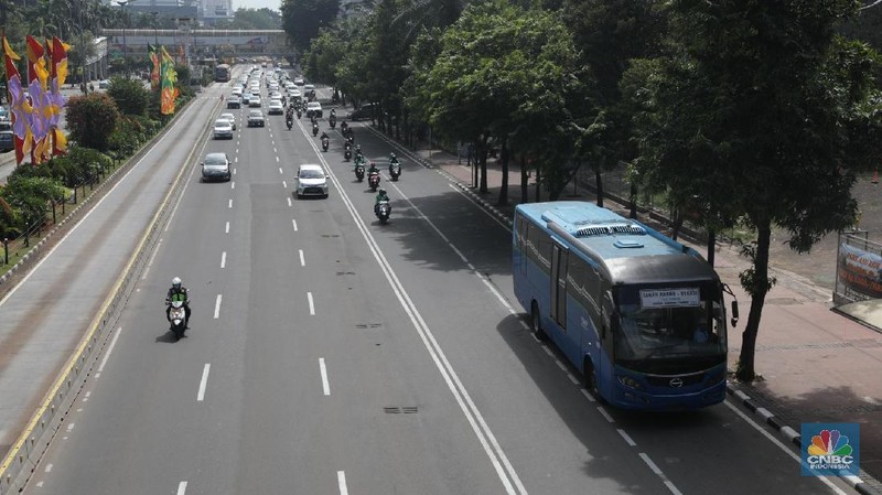 Dishub DKI Jakarta sempat meniadakan pemberlakukan sistem ganjil-genap pada kendaraan selamalibur Lebaran 2018 mulai tanggal 11 hingga 20 Juni.