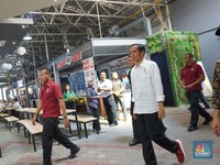 Luhut Pandjaitan dan Ngabalin Bahas Cawapres Jokowi