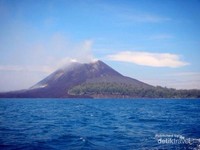 Terjadi Letusan, ESDM: Status Gunung Anak Krakatau Waspada
