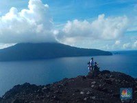 Warna Langit Berubah Merah Menyala, Bulan Jadi Biru, Sumbernya dari RI