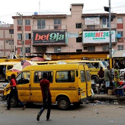 Kripto dan Binance Dituduh Jadi Biang Kerok Mata Uang Nigeria Ambruk