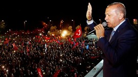 FOTO: Turki Rayakan Kemenangan Erdogan
