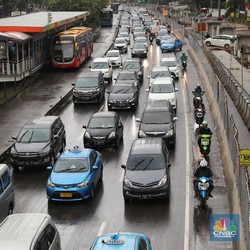 Cuti Mepet dan THR Jadi Kambing Hitam Arus Mudik Macet Parah
