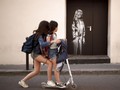 Karya Banksy untuk Korban Teror Paris Dicuri