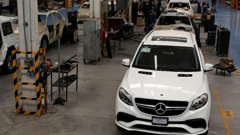 Tingkat kejahatan Meksiko yang melonjak tinggi telah mendorong rekor kenaikan bisnis mobil lapis baja.
