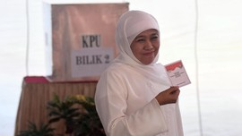 Kiai 'Luar' dan 'Arek' di Balik Keunggulan Khofifah