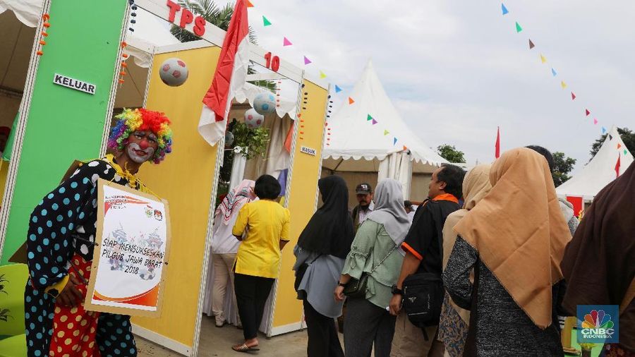 Konsep yang diusung dalam TPS ini ialah karnaval dengan berbagai ornamen warna warni.
