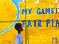 Vietnam: Main Bola Bisa, Ekonomi Bagus Pula...