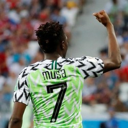 Tak Cuma Mobil Mewah, Pemain Nigeria Ini Juga Beli Pom Bensin