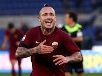 Radja Nainggolan ke Inter Milan, Saham AS Roma Anjlok