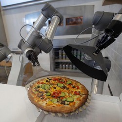 Alasan Pengusaha Terpaksa Pakai Robot yang Bisa Picu PHK