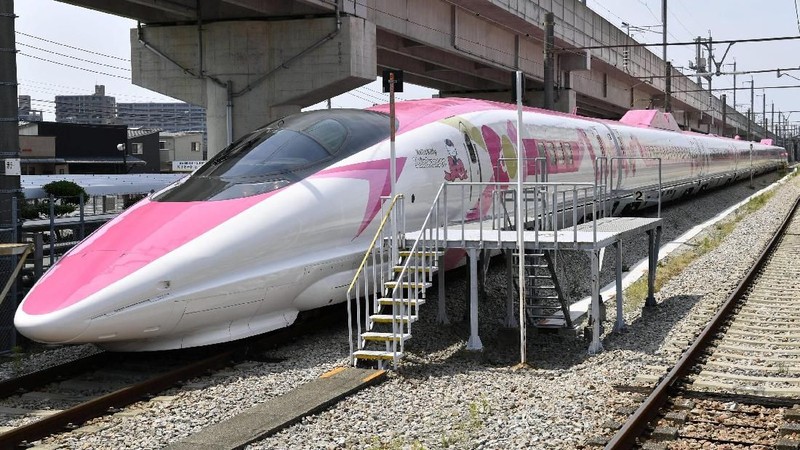 Shinkansen akan beroperasi perdana pada 30 Juni 2018.