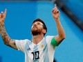 Kisah Haru Messi Gunakan Pita Merah Pemberian Wartawan