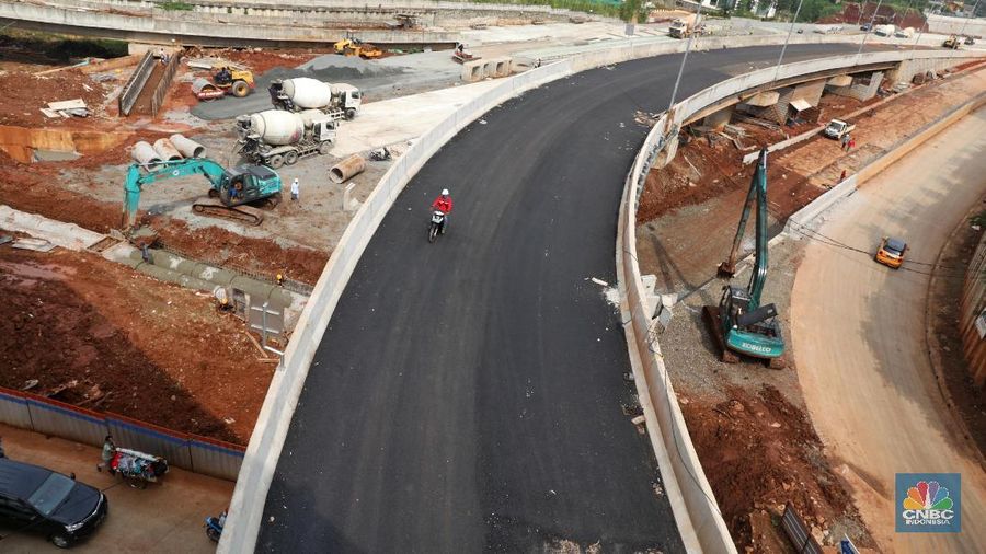 Pemerintah berharap kehadiran jalan tol Trans Sumatera ini dapat mendorong pertumbuhan ekonomi di Sumatera.