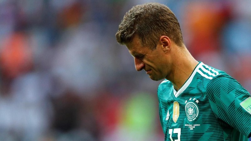 Penggemar Jerman dibiarkan terkejut dan kecewa setelah tim nasional tersingkir di putaran fase Grup Piala Dunia untuk pertama kalinya dalam 80 tahun.