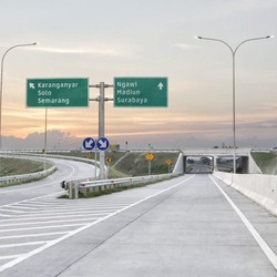 Jangan Ngebut! 'Mata-Mata' E-Tilang Nyebar di Tol Trans Jawa!