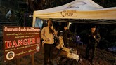 Tim penyelamat pun dikerahkan untuk mencari belasan remaja dan sang pelatih yang terjebak di gua tergenang itu sejak akhir pekan lalu. (REUTERS/Soe Zeya Tun)