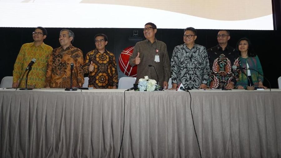 Direksi baru menargektan tiap tahun jumlah investor bertambah 15% per tahun lebih rendah dicapaian jajaran direksi BEI pada periode sebelumnya.