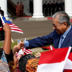 Demi Harga Minyak, Malaysia Pangkas Produksi 15 Ribu Barel
