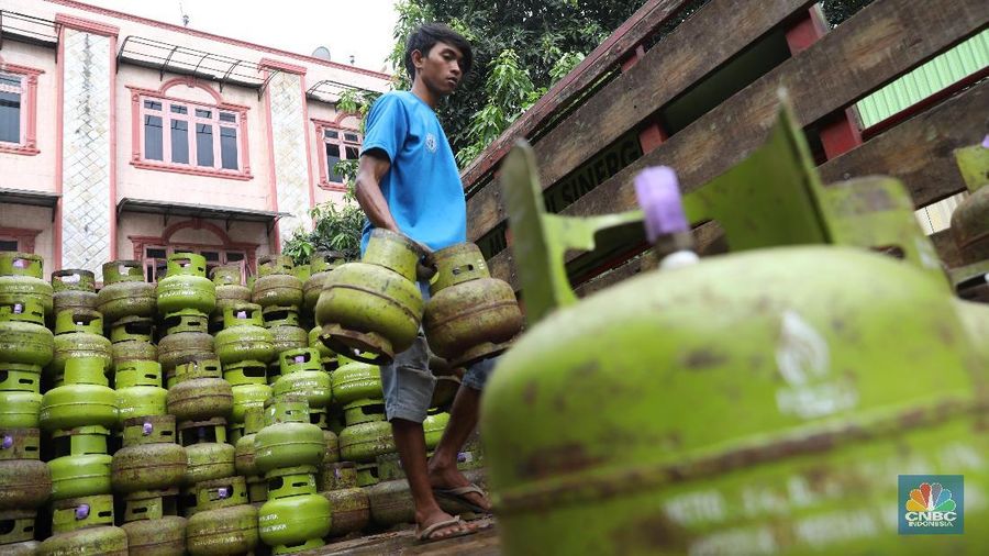 Meski turun dibanding periode serupa tahun lalu, tahun ini subsidi energi masih sedot anggaran dalam jumlah besar yakni Rp 20,1 triliun. 