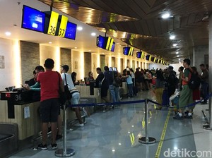 Di Tengah Kenaikan Harga Avtur, Pemerintah Janji Tanggung PPN Tiket Pesawat