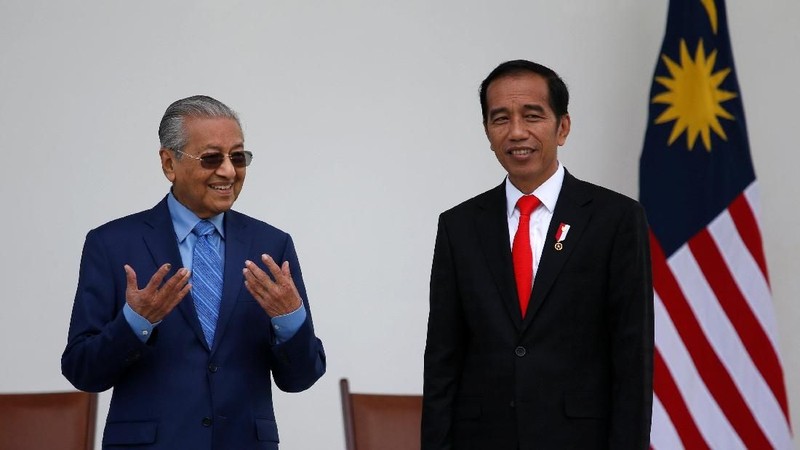 Presiden Joko Widodo dan Perdana Menteri Malaysia Mahathir Mohamad melakukan rangkaian acara kenegaraan di Istana Bogor, Jumat (29/6/2018).
