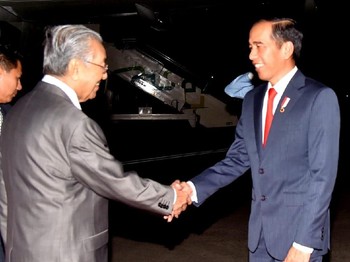 Mahathir Mundur Setelah 2 Tahun, Anwar Ibrahim Penggantinya?