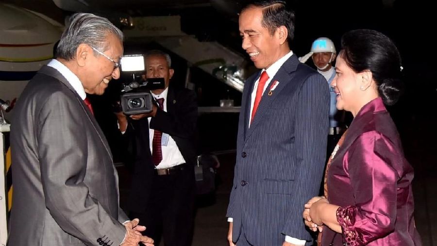 Presiden Joko Widodo dan Perdana Menteri Malaysia Mahathir Mohamad melakukan rangkaian acara kenegaraan di Istana Bogor, Jumat (29/6/2018).