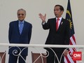 Mahathir Bingung Jokowi Tolak Bantuan Malaysia untuk Karhutla