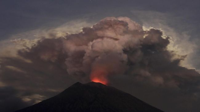 erupsi gunung agung