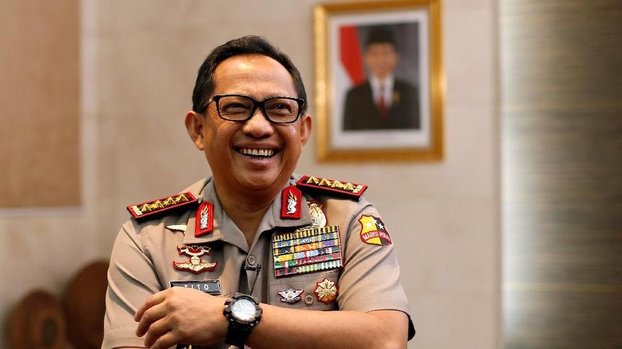 Rotasi itu tertuang dalam surat telegram Kapolri Nomor: ST/2569/IX/KEP/2019 tertanggal Jumat (27/9/2019).