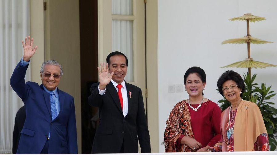 Mahathir Mohamad menilai Uni Eropa tidak adil dalam memperlakukan minyak sawit.