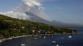 KAI Tambah Armada untuk Antisipasi Dampak Erupsi Gunung Agung