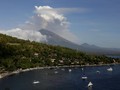 Gunung Agung Terpantau Aman Tanpa Hujan Abu
