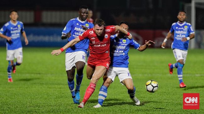 Jadwal Diundur, Persija Imbau Persib Cari Stadion Alternatif