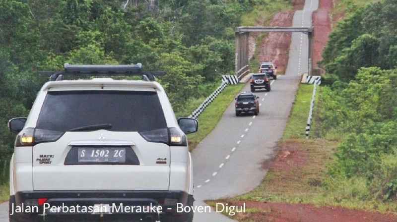 Hal ini berbeda dengan pinjaman bilateral maupun multilateral yang umumnya mensyaratkan keterlibatan kontraktor dan konsultan dari negara donor.