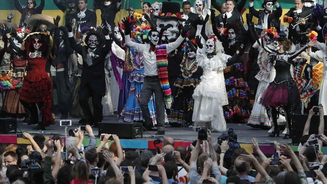 Wali Kota Ditembak Mati Saat Festival, Warga Teriak Tuntut Keadilan