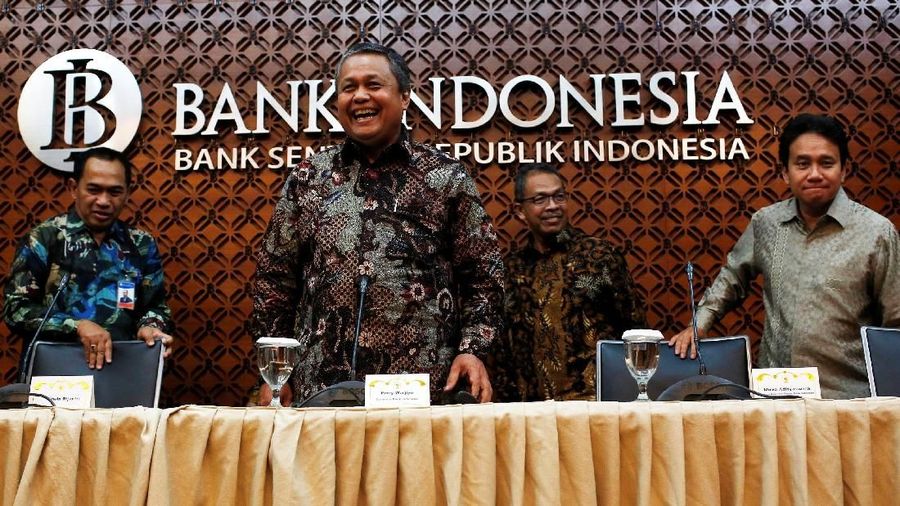Rupiah bisa kian terkapar jika BI menaikkan suku bunga acuan pada hari ini.