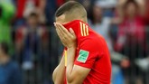 Gelandang timnas Spanyol Koke bereaksi setelah penaltinya digagalkan kiper Rusia Igor Akinfeev. (REUTERS/Christian Hartmann)