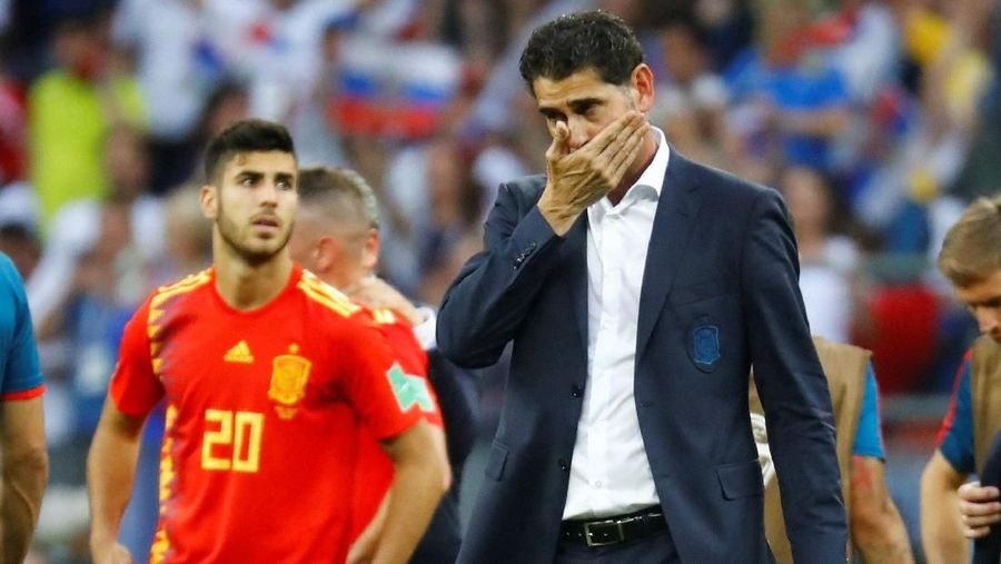 Rusia menciptakan sejarah dengan lolos ke perempat final Piala Dunia untuk kali pertama sejak Uni Soviet bubar.