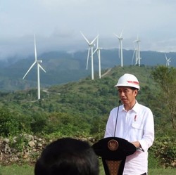 Jokowi Siram Banyak Insentif Pengembangan Listrik EBT