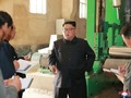 Ke Pabrik Baju, Kim Jong-un Tegur Pegawai agar Lebih Giat