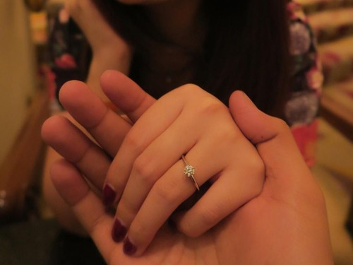 Ini Detail Cincin Tunangan Tasya Kamila yang Simpel Tapi Seharga Rumah Ini Detail Cincin Tunangan Tasya Kamila yang Simpel Tapi Seharga Rumah