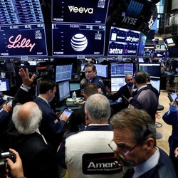 Pemilu Sela AS Direspons Negatif, Wall Street Akan Melemah
