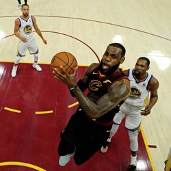 Sindir King James, Trump Diserang Beruntun oleh Pemain NBA