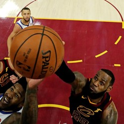 Kepindahan LeBron James Berisiko Ganggu Ekonomi Cleveland